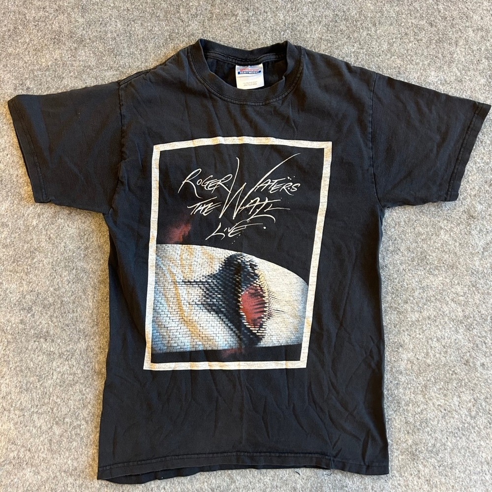 Vintage Y2K Roger Waters The Wall Live Tour‎ Music Band T-Shirt Adult Small